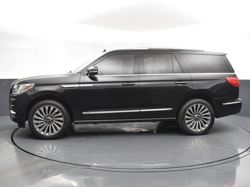 Used 2020 Lincoln Navigator Reserve w/ Luxury Package image 3