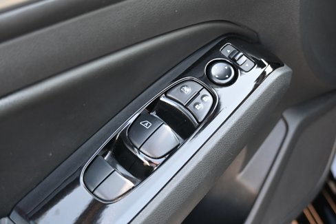 Used 2024 Nissan Altima 2.5 SR image 21