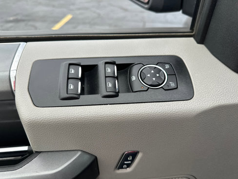 Used 2018 Ford F150 XLT w/ Equipment Group 302A Luxury image 27