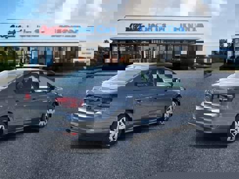 Used 2016 Volkswagen Jetta S image 6