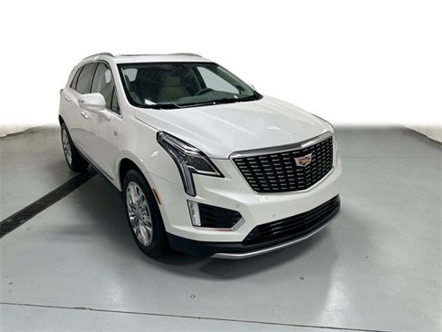 Certified 2022 Cadillac XT5 Premium Luxury w/ LPO, Floor Liner Package image 1