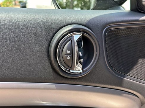 Used 2024 MINI Cooper Countryman S w/ Signature Upholstery Package image 19