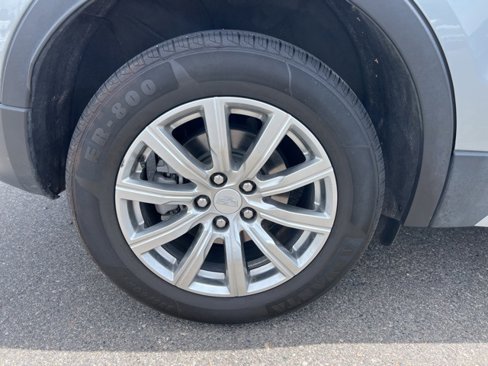 Used 2023 Cadillac XT4 Premium Luxury image 21