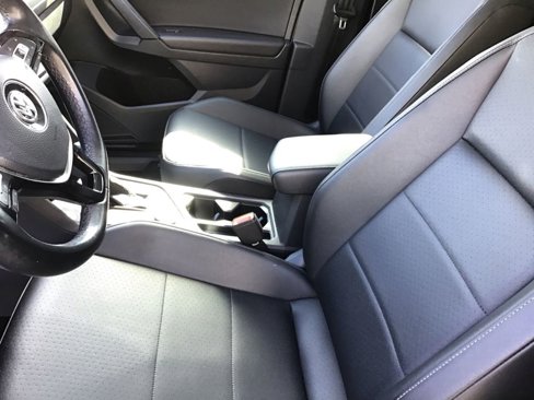 Used 2019 Volkswagen Tiguan SE w/ Panoramic Sunroof Package image 21