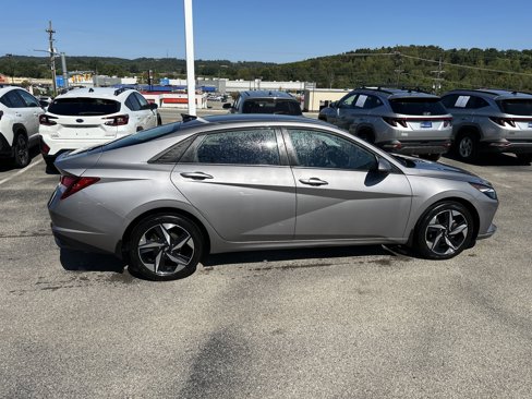 Certified 2023 Hyundai Elantra SEL w/ Convenience Package image 6