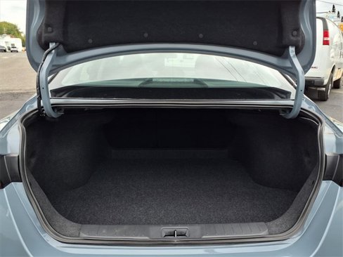 Used 2025 Nissan Sentra SR image 5