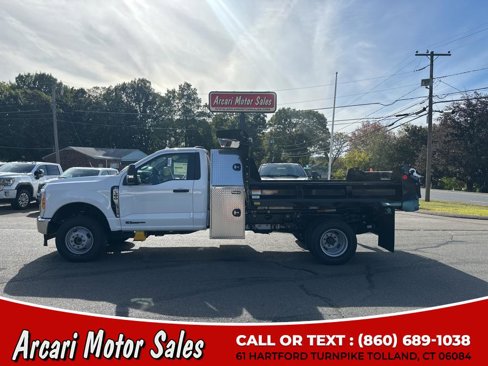 Used 2024 Ford F350 XLT image 2
