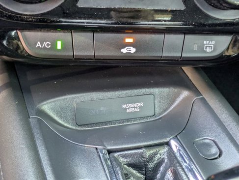 Used 2020 Honda HR-V Sport image 18