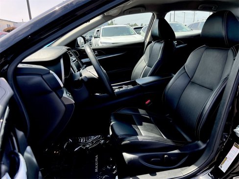 Used 2023 Nissan Maxima SV w/ Floor Mat Group image 17
