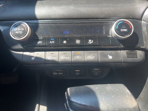 Used 2022 Hyundai Elantra SEL w/ Convenience Package image 40