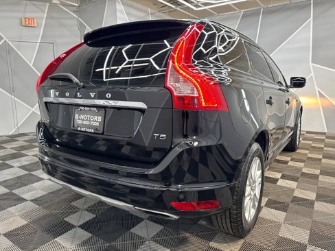 Used 2016 Volvo XC60 T5 image 9