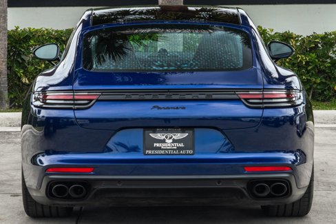 Used 2020 Porsche Panamera image 6