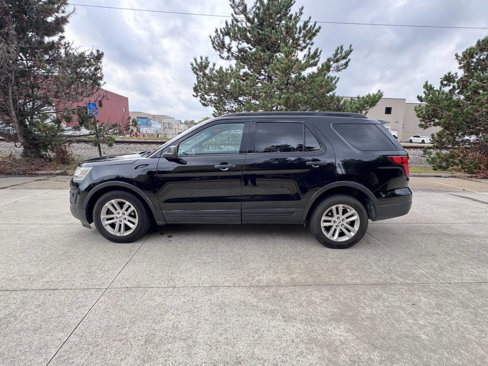 Used 2016 Ford Explorer 4WD image 2