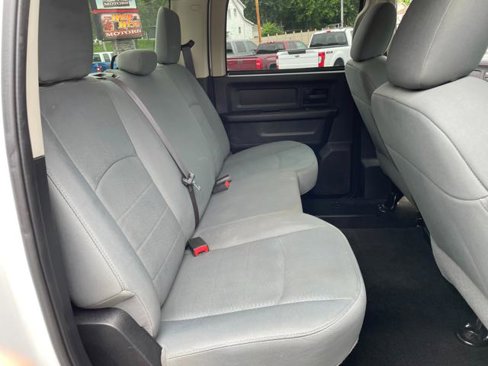 Used 2015 RAM 2500 Tradesman w/ Chrome Appearance Group image 25