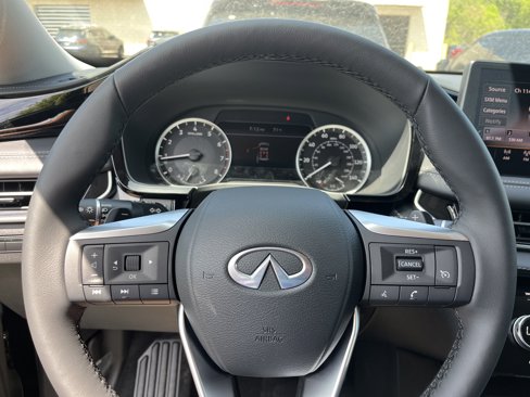 New 2025 INFINITI QX60 Pure image 8