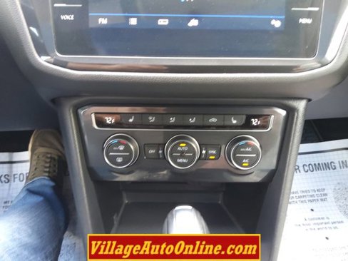 Used 2018 Volkswagen Tiguan SEL image 44