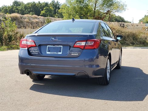 Used 2017 Subaru Legacy 2.5i Premium image 3