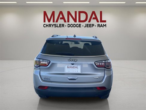 Certified 2024 Jeep Compass Latitude image 7