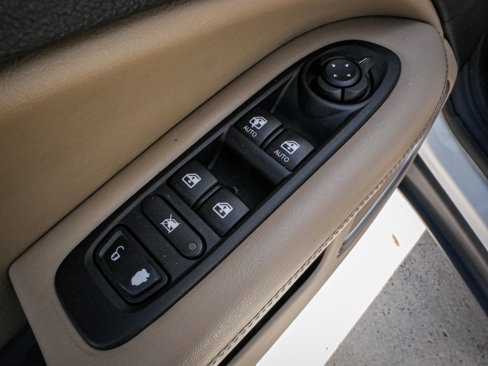 Used 2020 Jeep Compass Sport image 15
