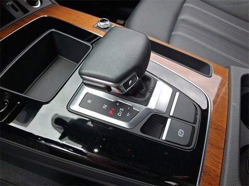 Certified 2023 Audi Q5 2.0T Premium w/ Convenience Package image 15