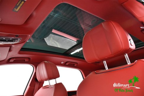 Used 2022 Bentley Bentayga image 23