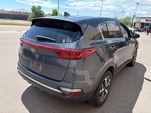 Used 2022 Kia Sportage LX image 5