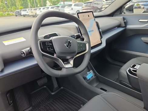 New 2025 Volvo EX30 Ultra w/ Protection Package Premier image 7
