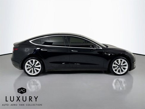 Used 2019 Tesla Model 3 Mid Range image 3