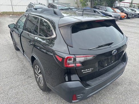 Used 2021 Subaru Outback Premium image 5