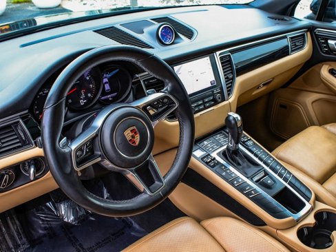 Used 2018 Porsche Macan image 15