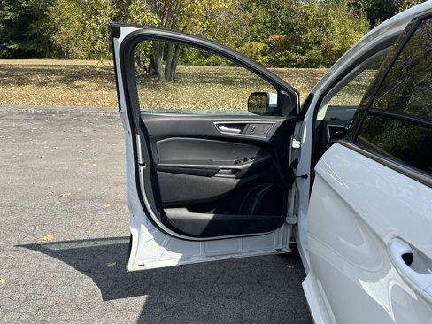 Used 2023 Ford Edge SEL image 20