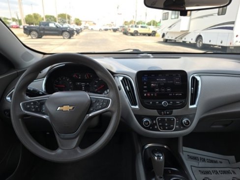 Used 2020 Chevrolet Malibu LT image 11