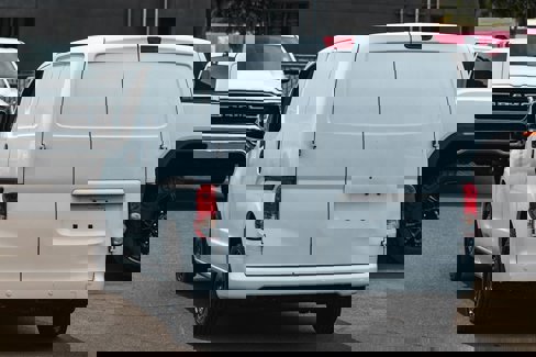 Used 2017 Nissan NV200 SV image 6
