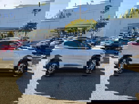 Used 2023 Ford Mustang Mach-E Select image 4