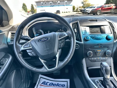 Used 2015 Ford Edge SEL image 12