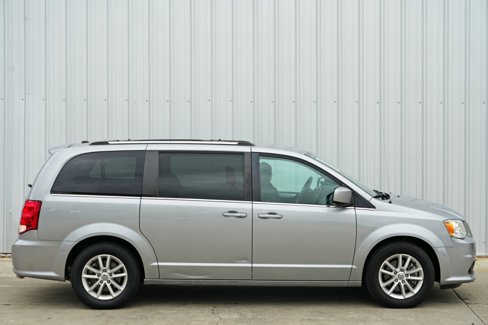 Used 2019 Dodge Grand Caravan SXT image 43