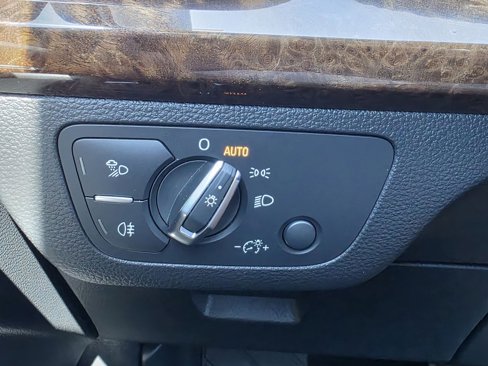 Used 2018 Audi Q5 2.0T Premium Plus w/ Premium Plus Package image 31