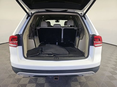 Used 2019 Volkswagen Atlas SE w/ Panoramic Sunroof Package image 14