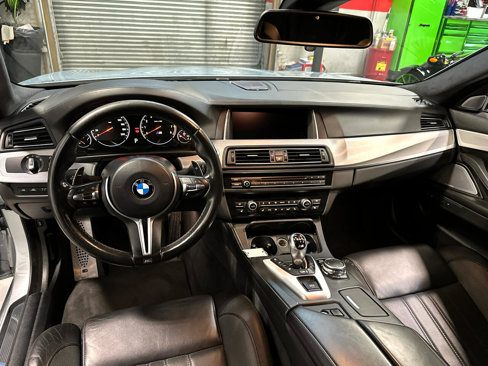 Used 2016 BMW M5 image 13