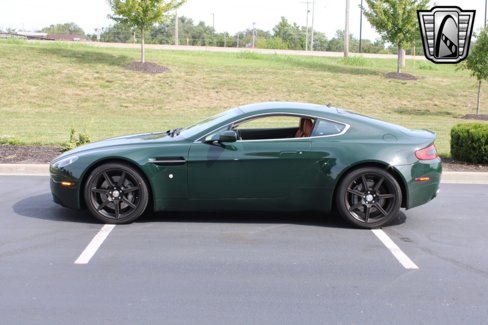 Used 2007 Aston Martin V8 Vantage Coupe image 2