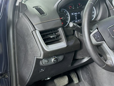 Used 2018 GMC Terrain SLE w/ Driver Convenience Package image 16