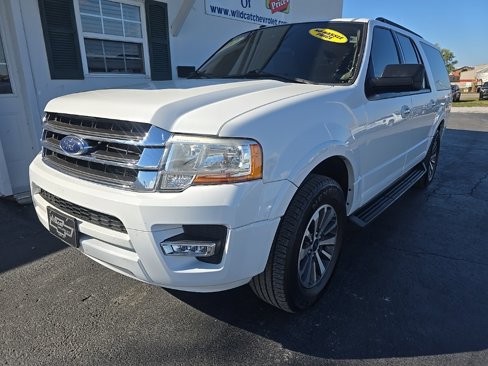 Used 2017 Ford Expedition EL XLT w/ Equipment Group 202A image 3