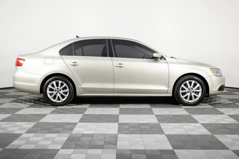 Used 2014 Volkswagen Jetta SE image 9
