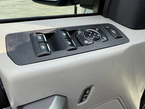 Used 2019 Ford F250 XLT w/ XLT Value Package image 19