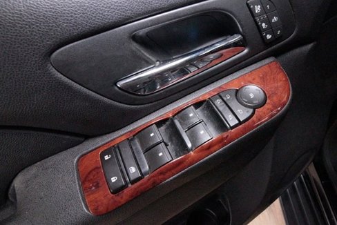 Used 2011 Chevrolet Suburban LTZ image 14