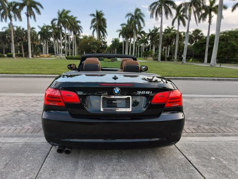 Used 2011 BMW 328i Convertible image 6