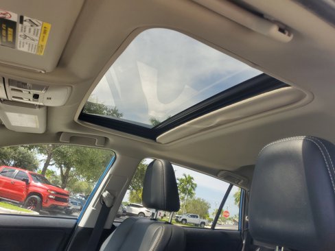 Used 2018 Toyota RAV4 Limited image 20