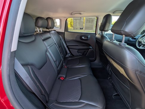 Used 2018 Jeep Compass Latitude w/ Popular Equipment Group image 25