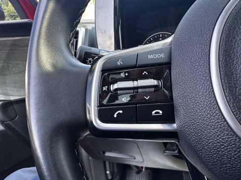 Used 2021 Kia Sorento EX w/ Panoramic Sunroof Package image 10