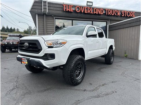 Used 2020 Toyota Tacoma SR image 1